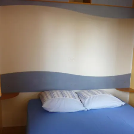 Mobil-home Au Coeur Du Poney-club * Hostens